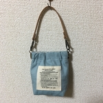 ストラップミニミニバネポーチくすみブルー