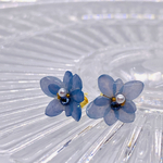 紫陽花レジンピアス スワロフスキー使用 左右セット