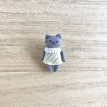 子猫のブローチ