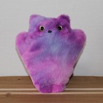 一点物【バンザイ！パープルピンク色の猫ちゃんのぬいぐるみ】