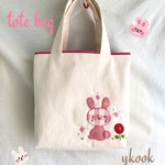 フェルト刺繍　うさぎさんとお花のトートバッグ（11号頒布）