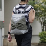 ツイストリボンのリュック【グレー×カーキ】