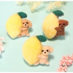 レモンに抱きつくプードルブローチ♡羊毛フェルト♪アニマル☆MKMY