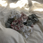 flower retro Scrunchie フラワーレトロシュシュ