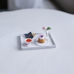 ミニチュア　ビオラとベリーのケーキのティーセット