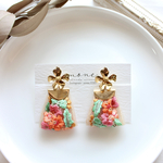 ゴールド　フラワー　刺繍リボン　　＊　ピンク　オレンジ　グリーン　インド刺繍　　お洒落　大ぶり　ウェディング　プレゼント　結婚式　お呼ばれ　プチギフト　大人可愛い　かわいい　個性的　花柄　フラワー　花