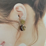 クリアフラワーとビジューキラキラピアス