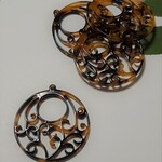 アクリルラウンドパーツ4つセット☆べっ甲風☆蔦模様☆唐草☆ピアス、イヤリング☆