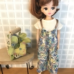 リカちゃん・服＊白のシンプルカットソー＆花柄サロペット