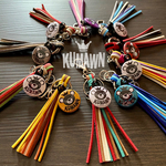 『kumawn/クマウン』 10カラー展開 ・キーリング付き カラフル タッセル チャーム・キーホルダー・バッグチャーム