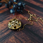 【07160716様 ご注文品】まるで宝石💎大ぶりボタン　ブレスレット とライオンブレスレット