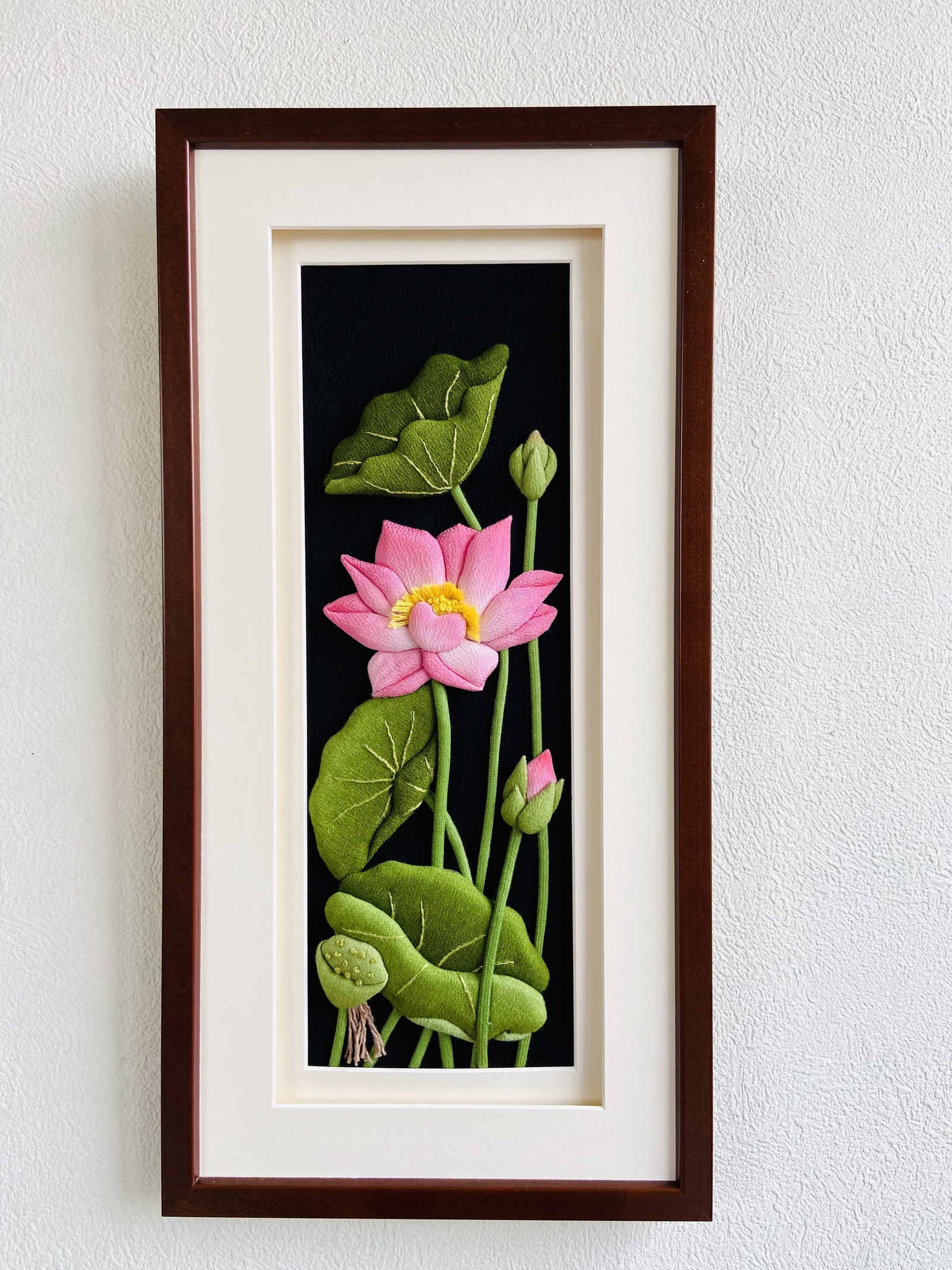 インテリア雑貨 布絵 額付き 押絵飾り・満月夫婦ふくろう｜株式会社さくらほりきり