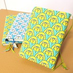 セキセイマッチョズ　一緒にお出かけブックカバー
