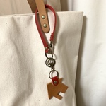 革の鍵無くさ無いでね、キーホルダーおうち　027あ