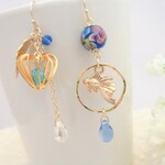 涼しげな鬼灯と金魚の夏ピアス*青に花柄とんぼ玉