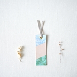 革しおり(color :湖と森)
