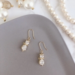 ジルコニア 猫 18K《ピアス/イヤリング》