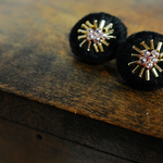 ＜Stella～遊び好きの星～＞刺繍ピアス◎ブラック/黒◎２way★ロングポスト/アレルギー対応変更可能