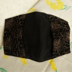 銅色刺繍フラワー柄オーガンジーのマスクカバー(裏面がブラックガーゼ)