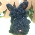ふわもこ おすわり あみぐるみ　スコティッシュテリア