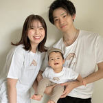 大人サイズ レインボー 名前入りTシャツ 出産祝い  誕生日　ギフト　名入れ
