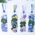 四葉のクローバー🍀入り2枚セット押し花しおり