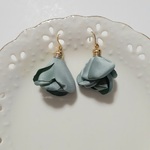 フラワーピアス・イヤリング 