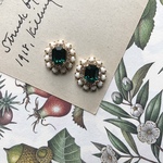 Victorian emerald pierce / earring