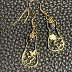 猫のピアス1