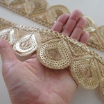 【65㎝カット済み】インド刺繍リボン  【ホワイトゴールド×スパンコール】