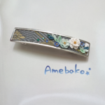 畳縁とつまみ細工のバレッタ(白+薄青)