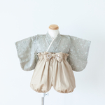 ✳︎ 淡いグレーとゴールドベージュのベビー袴 ✳︎ 70cm前後