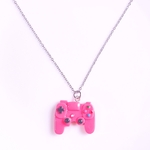 ゲームのコントローラーネックレス♡シルバー　病みかわいい　地雷系　量産型　メンヘラ　可愛い　ギフト　アクセサリー　45cm おそろい　アレルギー対応　お揃い　ゆめかわ　プレゼント　ピンク色