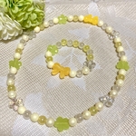 ✨🆕✨グレープフルーツカラーネックレスとブレスレットセット　子供用
