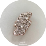 ビーズ刺繍ブローチ　Honeycomb silver