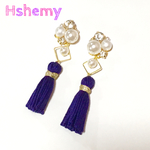シックなタッセルビジューピアス