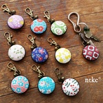 *vintage flowers*キーホルダー(鈴付)
