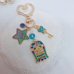 ２つセット　送料無料　イニシャルつき♡幸せのアマビエ様キーホルダー　バックチェーン　ストラップ　チャーム　