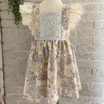 女の子　子供服　エプロンドレス　100サイズ　ネコ　猫　レース