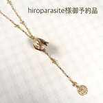 【hiroparasite様御予約品】ヴィンテージフラワーのロングゴールドネックレス