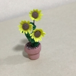 ひまわりの植木鉢