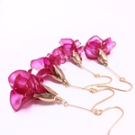 薔薇の開花  ピアス/イヤリング  ディップアート アメリカンフラワー ワイヤーフラワー お花 バラ 花びら ワインレッド 赤 シンプル 華奢 結婚式 ブライダル ウェディング ドレス パーティ