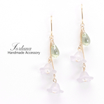 揺れる花と雫(545) ピアス/イヤリング/ノンホールピアス/樹脂ピアス