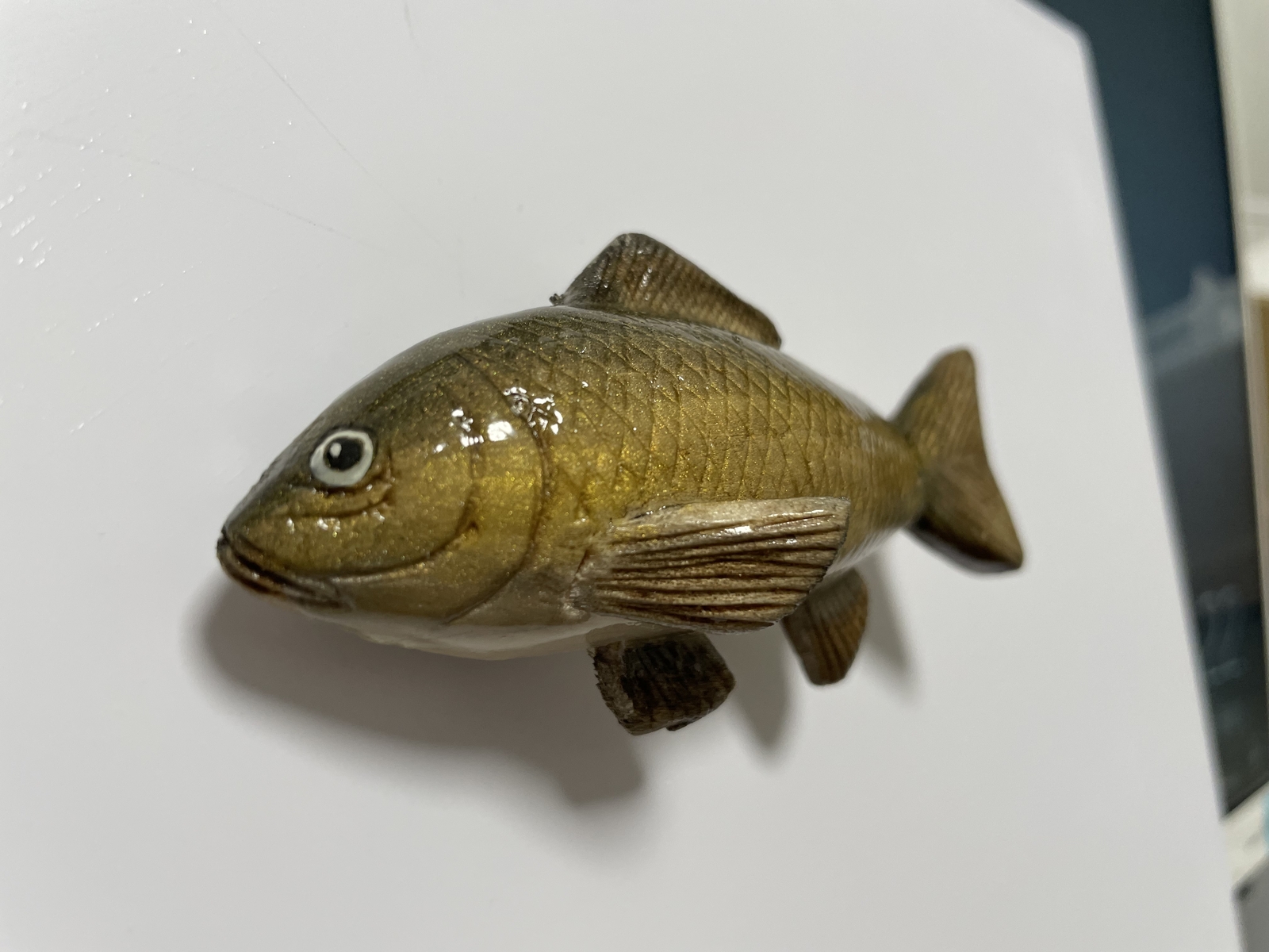 木彫りの魚マグネット【鯉】 - TAMAGATTU'S GALLERY | minne