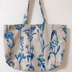 大きめサイズの北欧花柄エコバッグ・トートバック