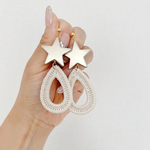 𓐍スター×糸巻きドロップ𓐍ピアス/イヤリング　インポート　大振り　オシャレ　ナチュラル　金属アレルギー対応　樹脂　リネン　流行　夏アクセサリー　