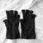 専用出品☆オープンフィンガーグローブ☆お花モチーフ、ブラック