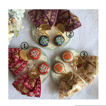 ビーズ刺繍🌼お花ボタン × インド刺繍 ピアスorイヤリング　　/2way  /アシンメトリー/大ぶり/フラワー/アンティークボタン
