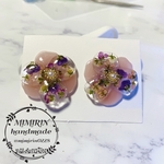 お花のピアス アリッサム コーラルピンク