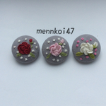 刺繍ブローチ